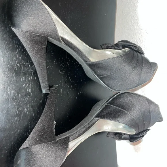 Elegant Black Women's Shoes size 8 1/2 Michelangelo - Picture 8 of 10